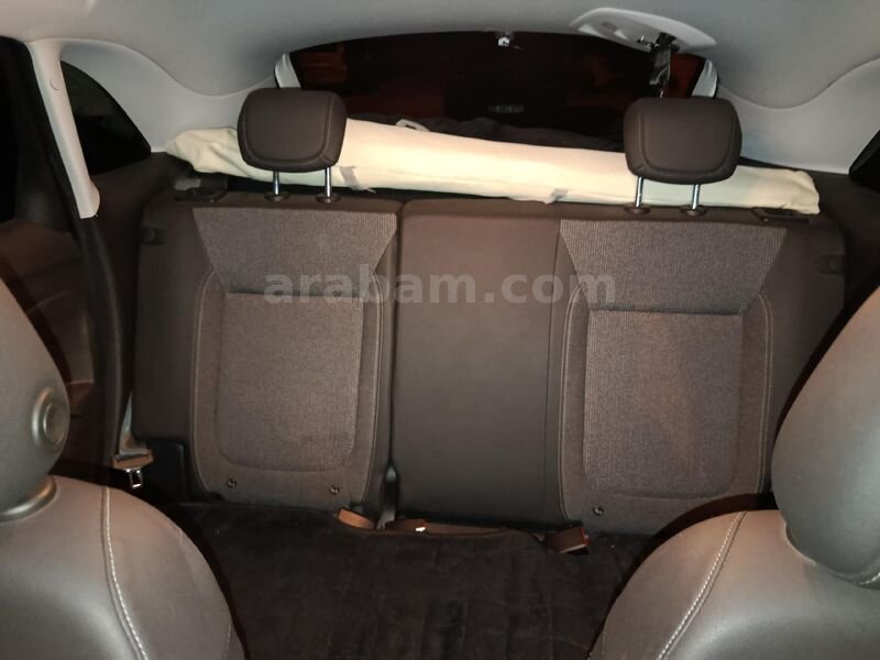 Sahibinden Opel Crossland 1.5 T Essential 2021 Model 49.550 KM Beyaz 6