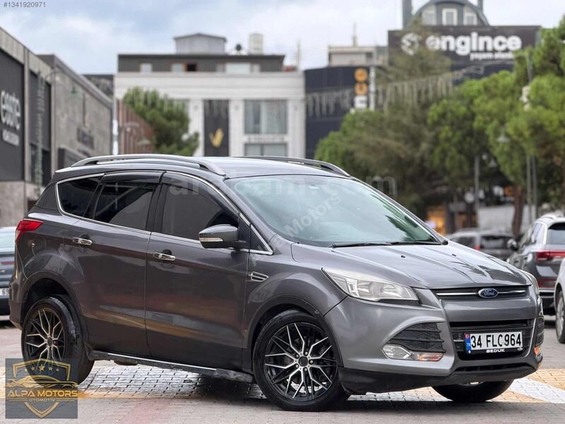 KUSURSUZ TEMİZLİKTE 2014 KUGA OTOMATİK 155.000 KM DEĞİŞENSİZ 4X4