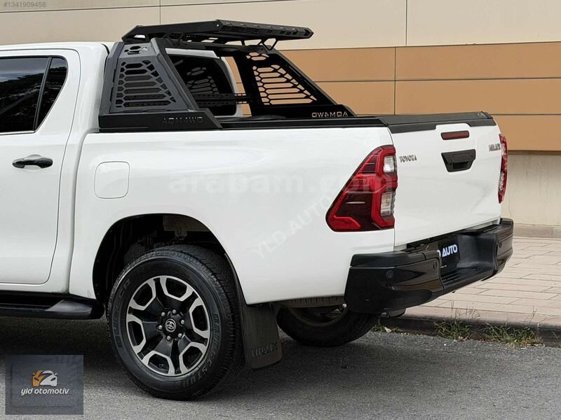 BOYASIZ 28 BİN KM'DE 2024 MODEL HİLUX 4X4 %20 FATURA DAC 7