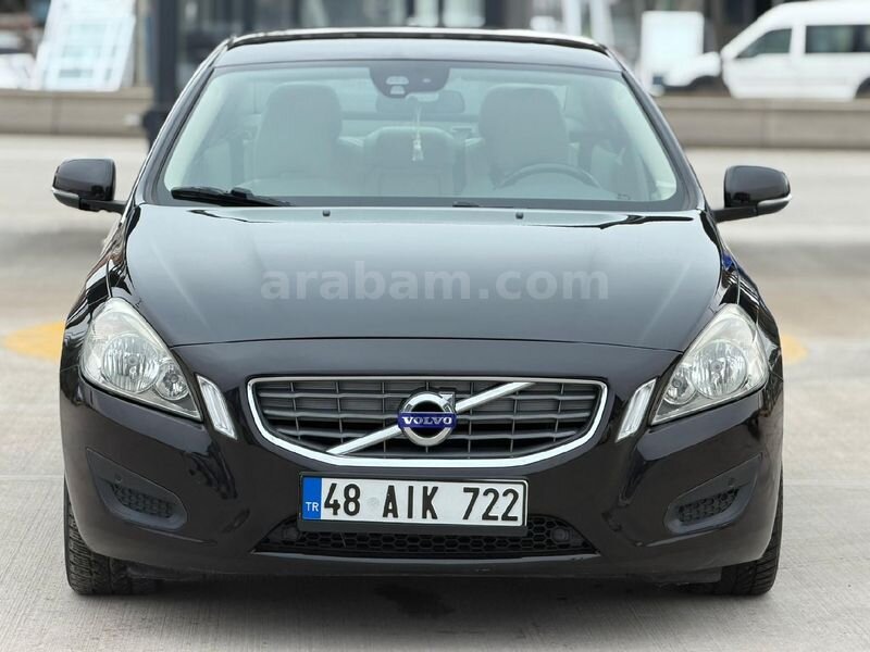 Sahibinden Volvo S60 1.6 D Advance 2013 Model 246.000 KM Siyah 4