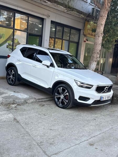 Galeriden Volvo XC40 1.5 T3 Momentum 2020 Model İzmir