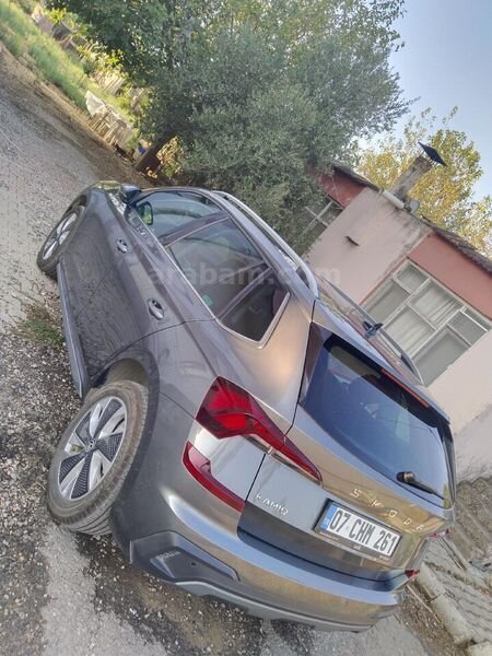 Sahibinden Skoda Kamiq 1.0 TSI Premium 2025 Model 4