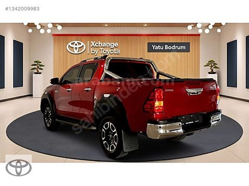 YATU-BODRUM 2022 HILUX 2.4 D-4D 4X2 ADVENTURE A/T 6