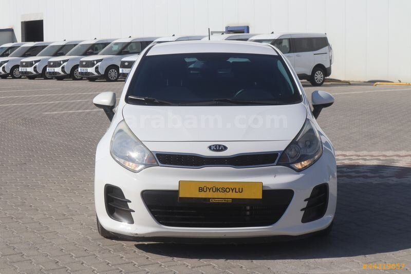 BÜYÜKSOYLU FİLO/2015 MODEL KIA RIO 1.4 CRDI COMFORT 90 HP 2