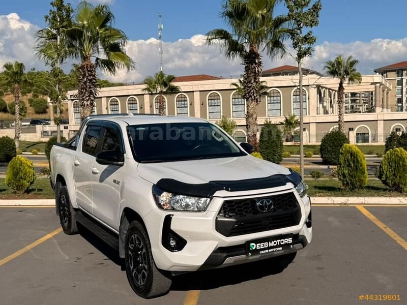 2024-TOYOTA-HİLUX-4X2-HATASIZ-BOYASIZ-TRAMERSİZ/SERVİS BAKIMLI 3