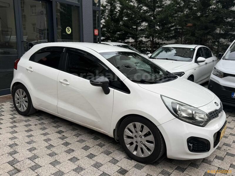 125BİN PEŞİN 36 AY ELDEN SENETLİ KEFİLSİZ 3 AY ÖDEMESİZ KİA RİO 2