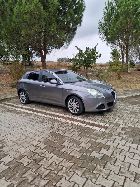 Sahibinden Alfa Romeo Giulietta 1.6 JTD Progression Plus 2012 Model 189.000 KM Gri 3