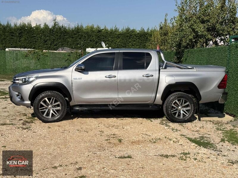 SERVİS BAKIMLI SORUNSUZ TEMİZ OTOMATİK 4X4 FULL Hİ CRUİSER 5