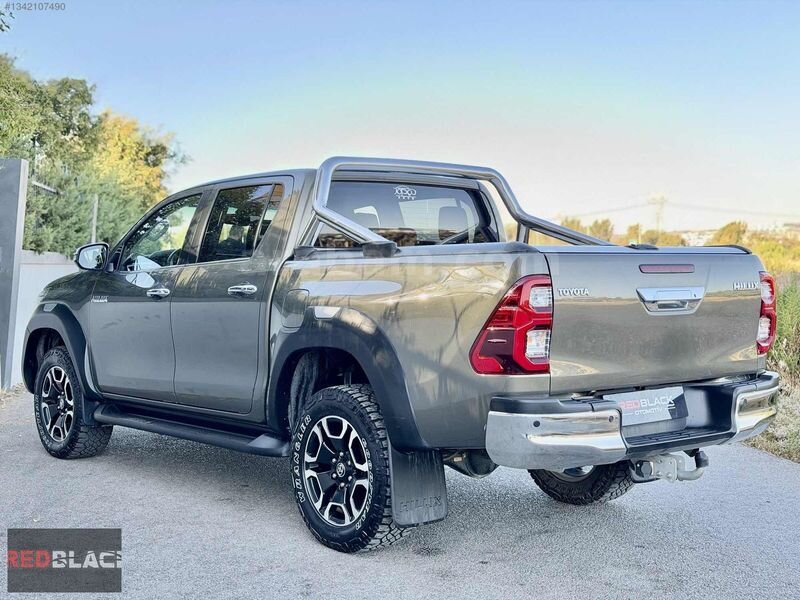 2023/TOYOTA HILUX / %20 KDV FATURALI /54.000 KM/BOYASIZ 6