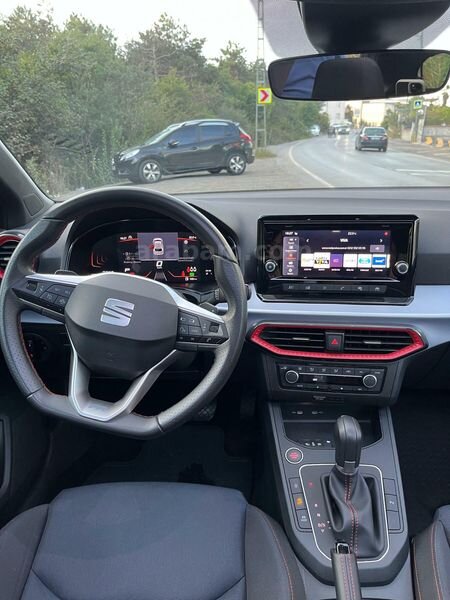 Sahibinden Seat Ibiza 1.0 EcoTSI FR 2025 Model 4