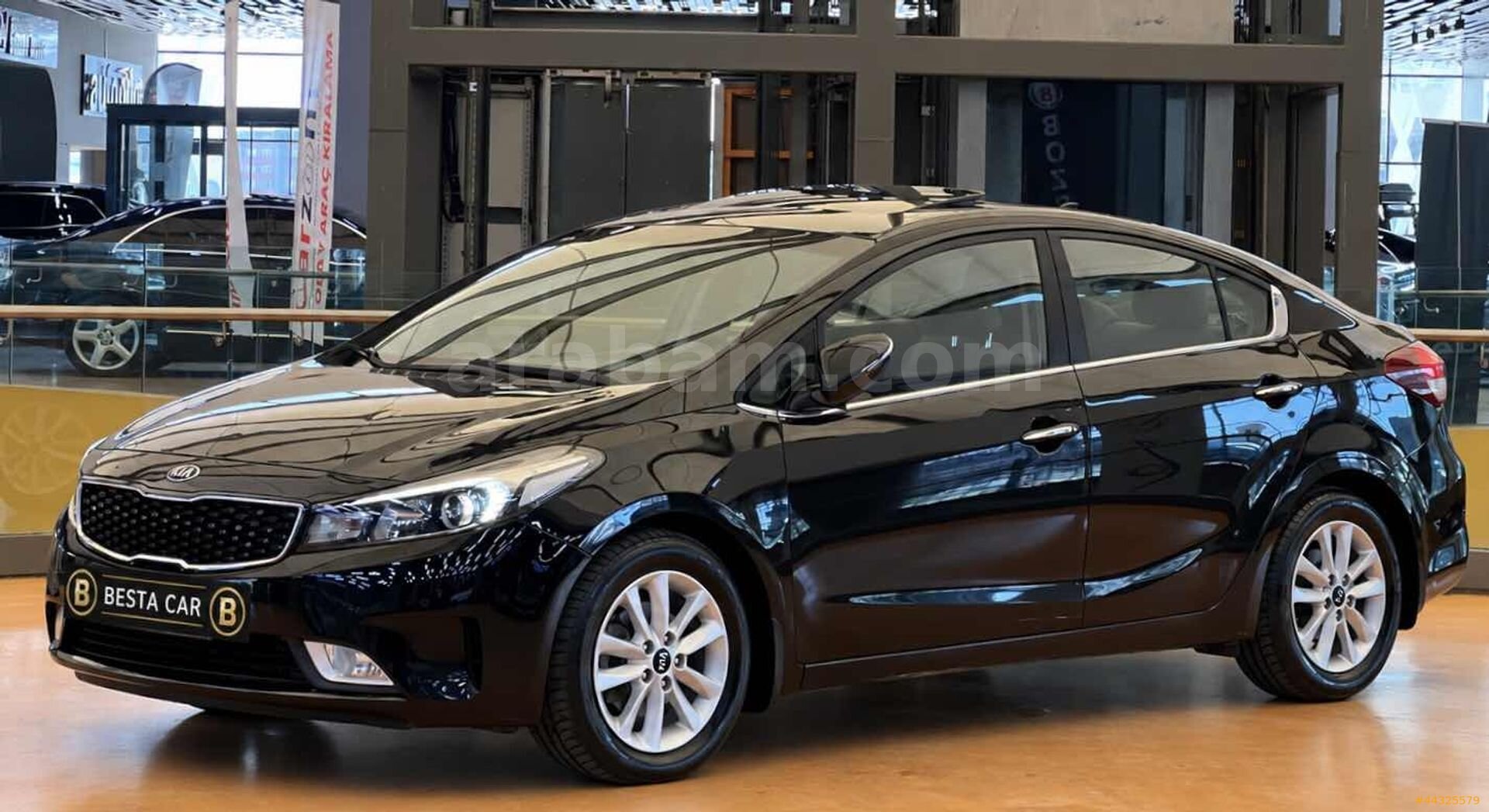 SANRUFLU 2018 ÇIKIŞLI BOYASIZ DEĞİŞENSİZ 162.000 KM 1