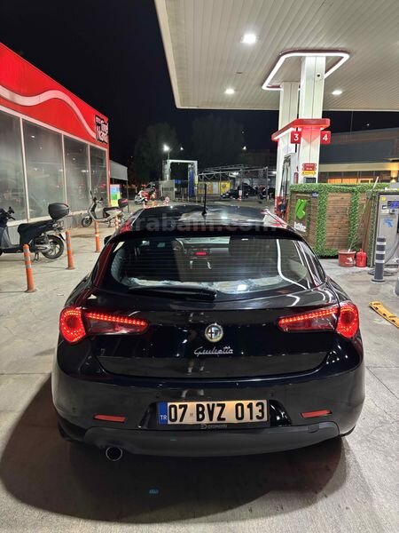 Sahibinden Alfa Romeo Giulietta 1.4 TB MultiAir Distinctive 2011 Model 4