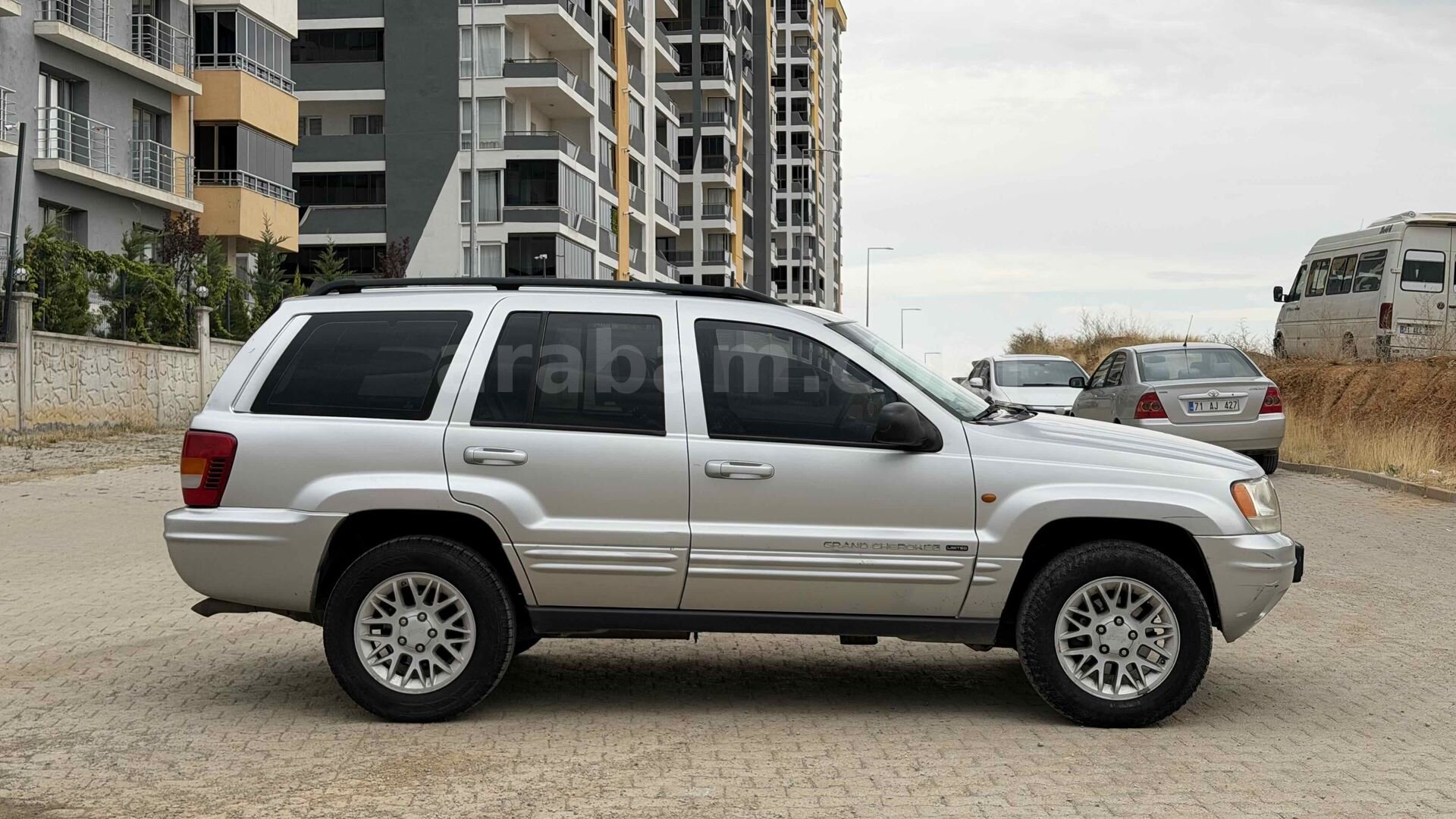 Sahibinden Jeep Grand Cherokee 2.7 CRD 2003 Model ACİLLL UYGUN FİYAT 3