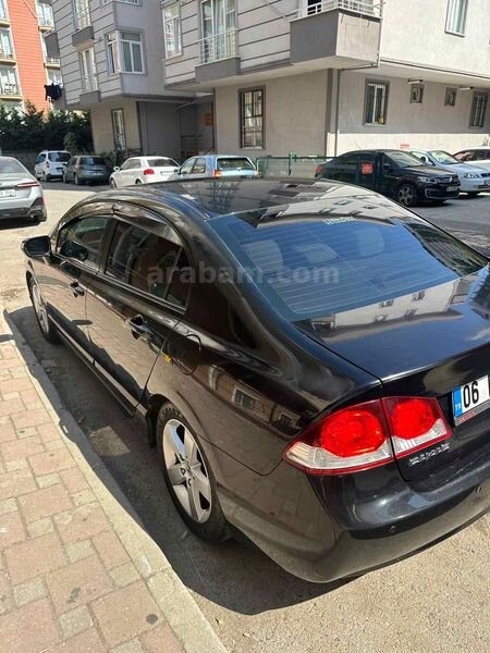 Sahibinden Honda Civic 1.6i VTEC Elegance 2011 Model 3
