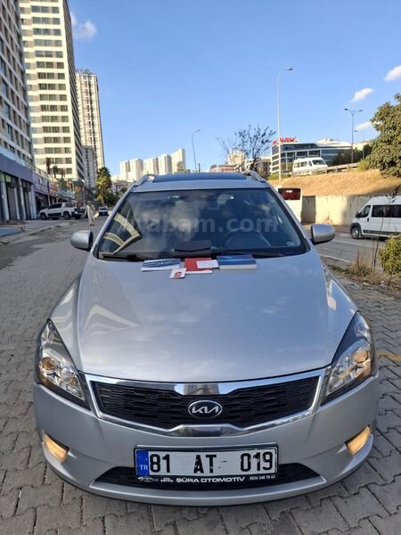 Sahibinden Tam Otomatik Kia Ceed 1.6 CRDi Concept SW 2010 Model 5