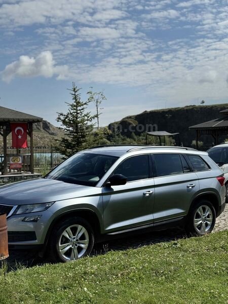 Sahibinden Skoda Kodiaq 1.5 TSI Elite 2019 Model Ardahan 131.000 KM Gri 6