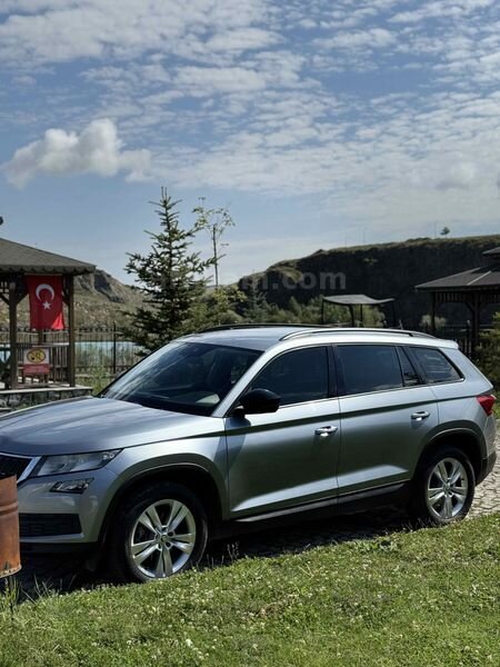 Sahibinden Skoda Kodiaq 1.5 TSI Elite 2019 Model Ardahan 131.000 KM Gri 4
