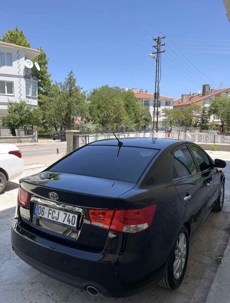 Sahibinden Kia Cerato 1.6 GSL Comfort 2011 Model Ankara 162.000 KM Siyah 3