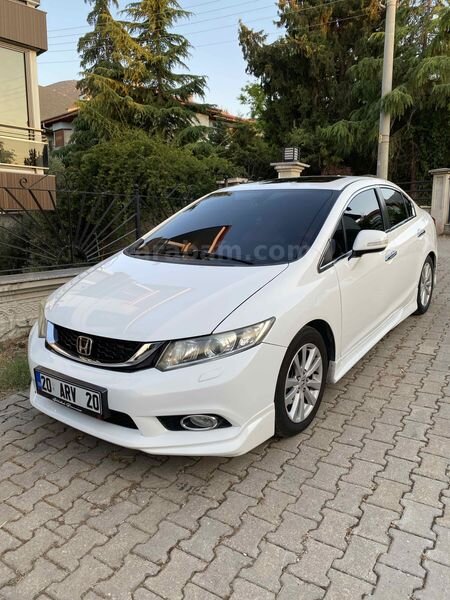 Sahibinden Honda Civic 1.6i VTEC Eco Elegance 2012 Model Mardin 1