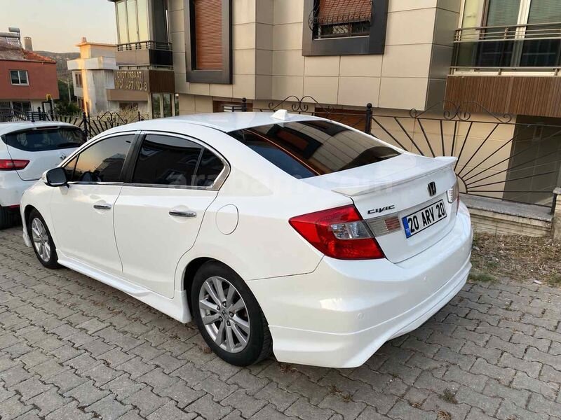 Sahibinden Honda Civic 1.6i VTEC Eco Elegance 2012 Model Mardin 2