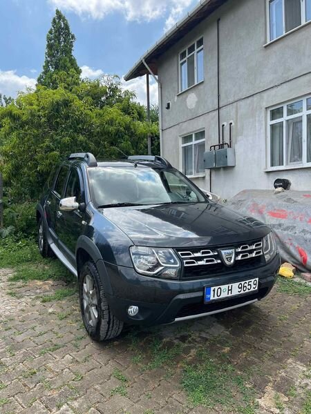 Sahibinden Dacia Duster 1.5 dCi Laureate 2015 Model Kocaeli 142.000 KM Füme 2