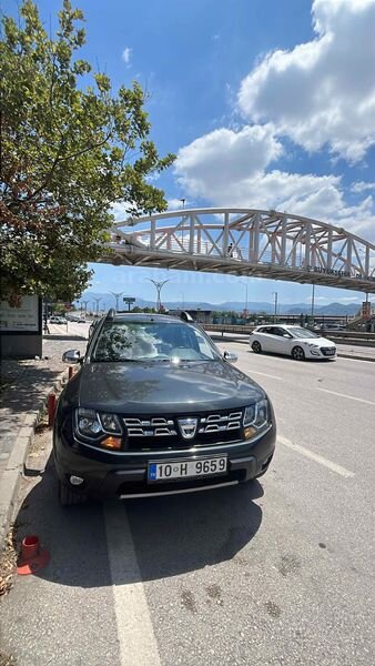 Sahibinden Dacia Duster 1.5 dCi Laureate 2015 Model Kocaeli 142.000 KM Füme