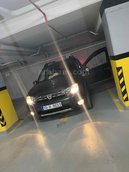 Sahibinden Dacia Duster 1.5 dCi Laureate 2015 Model Kocaeli 142.000 KM Füme 4