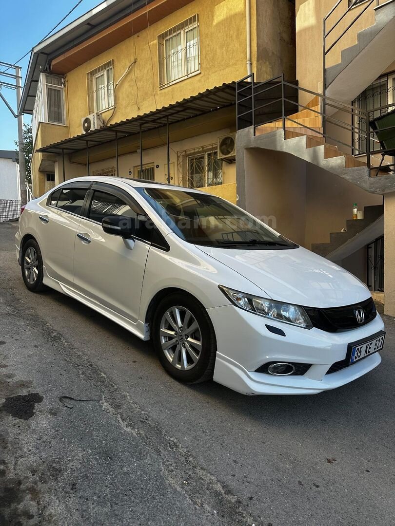 Sahibinden Honda Civic 1.6i VTEC Eco Elegance 2014 Model 3