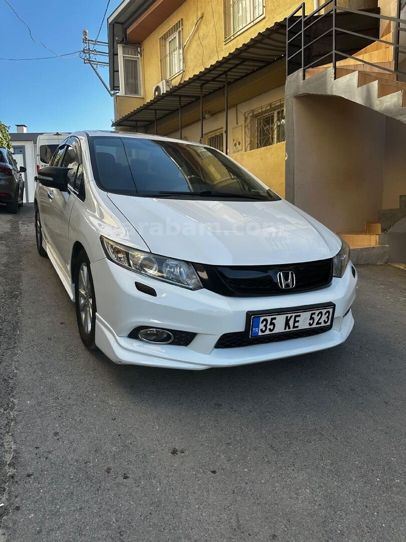 Sahibinden Honda Civic 1.6i VTEC Eco Elegance 2014 Model 4