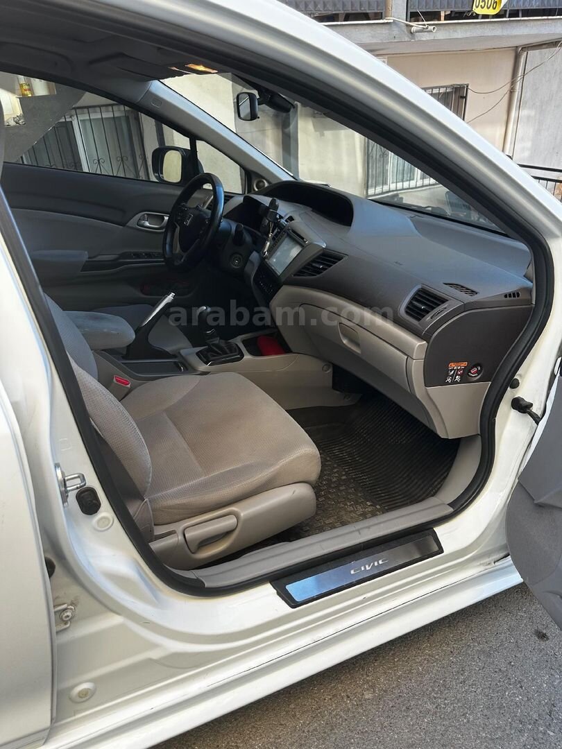 Sahibinden Honda Civic 1.6i VTEC Eco Elegance 2014 Model 6