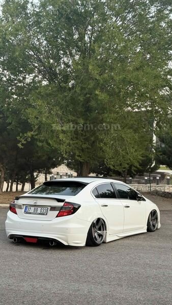 Sahibinden Honda Civic 1.6i VTEC Eco Executive 2015 Model 4