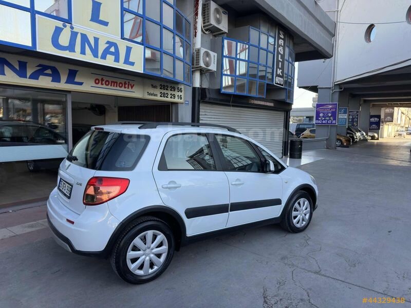 ÜNAL OTOMOTİV DEN 2012 SUZUKİ SX4 1.6 TAM OTOMATİK 7