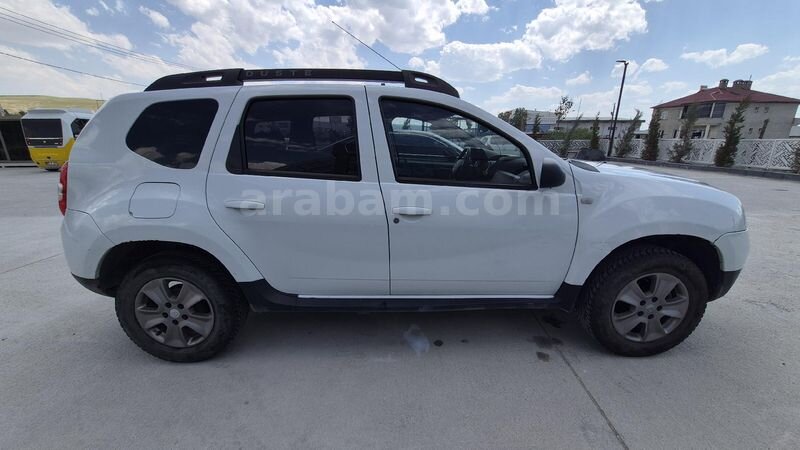 Dacia Duster 1.5 dCi Laureate 2016 Model az yakar çok kaçar 6