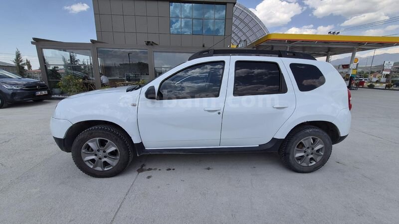 Dacia Duster 1.5 dCi Laureate 2016 Model az yakar çok kaçar 5