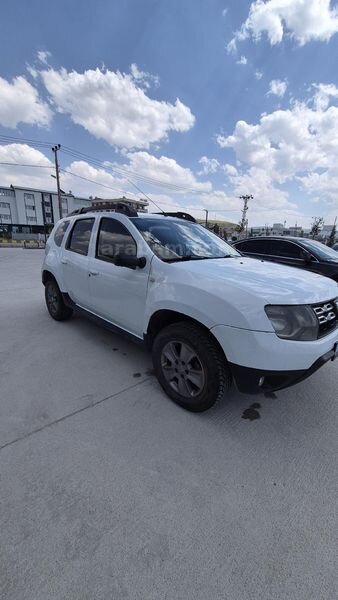 Dacia Duster 1.5 dCi Laureate 2016 Model az yakar çok kaçar 4