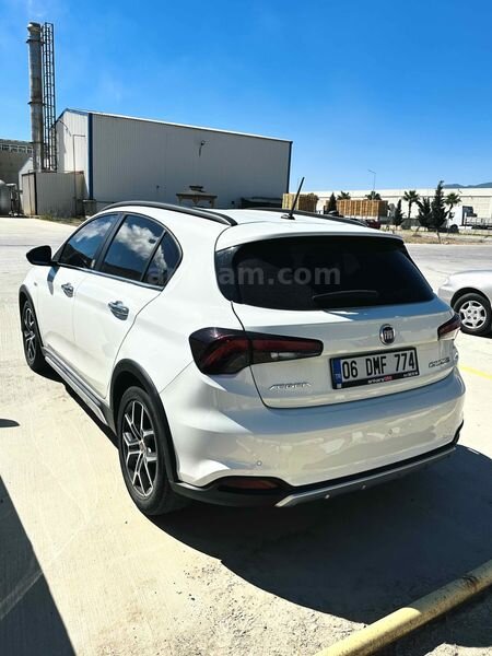 Sahibinden Fiat Egea Cross 1.4 Fire Urban 2023 Model 5