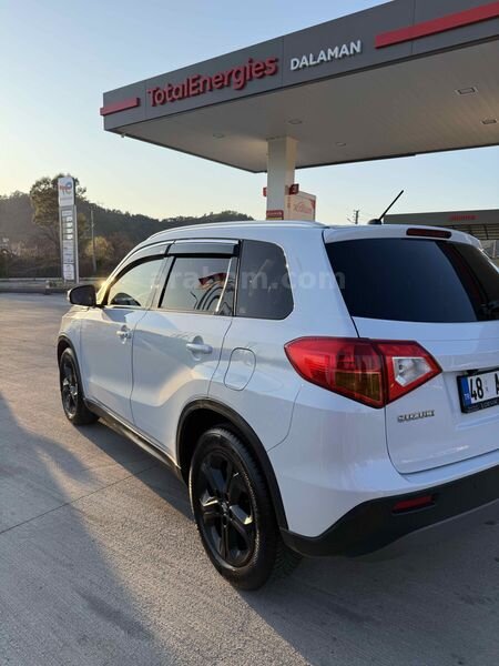 Sahibinden Suzuki Vitara 1.4 S 2017 Model Muğla 100.000 KM Beyaz 3