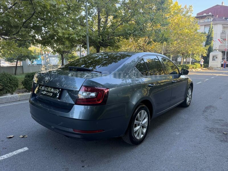 2018 MODEL HATASIZ 177.000 BAKIMLARI YENİ DEĞİŞENSİZ 7