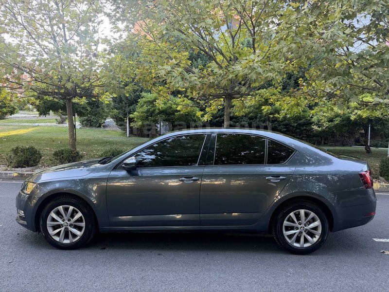 2018 MODEL HATASIZ 177.000 BAKIMLARI YENİ DEĞİŞENSİZ 4