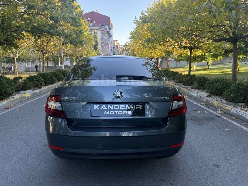 2018 MODEL HATASIZ 177.000 BAKIMLARI YENİ DEĞİŞENSİZ 6