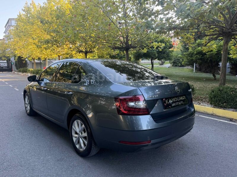 2018 MODEL HATASIZ 177.000 BAKIMLARI YENİ DEĞİŞENSİZ 5