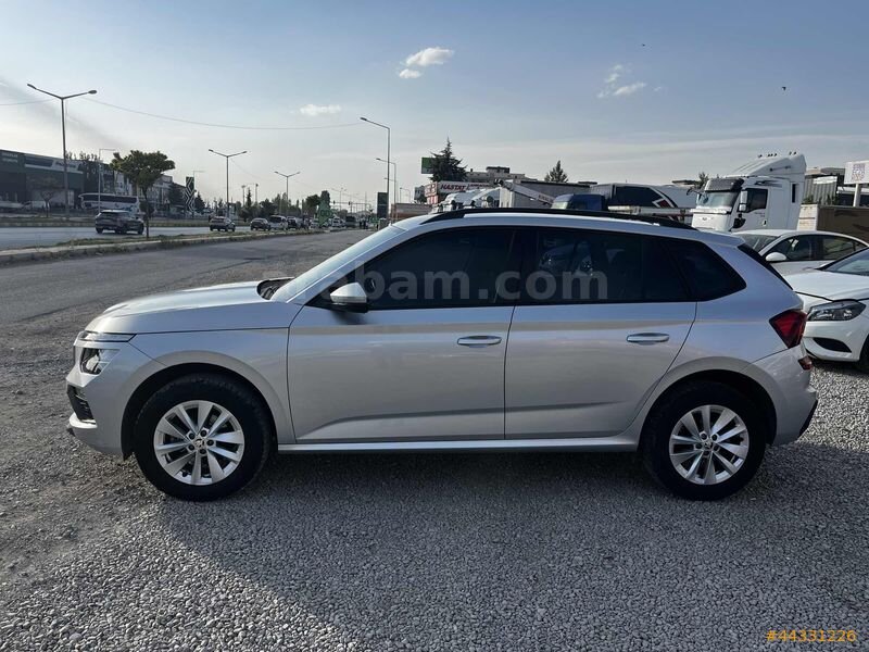 ÇİÇEKLER OTOMOTİV VAN - 2024 MODEL SKODA KAMİQ 1.0 TSİ ELİTE 3