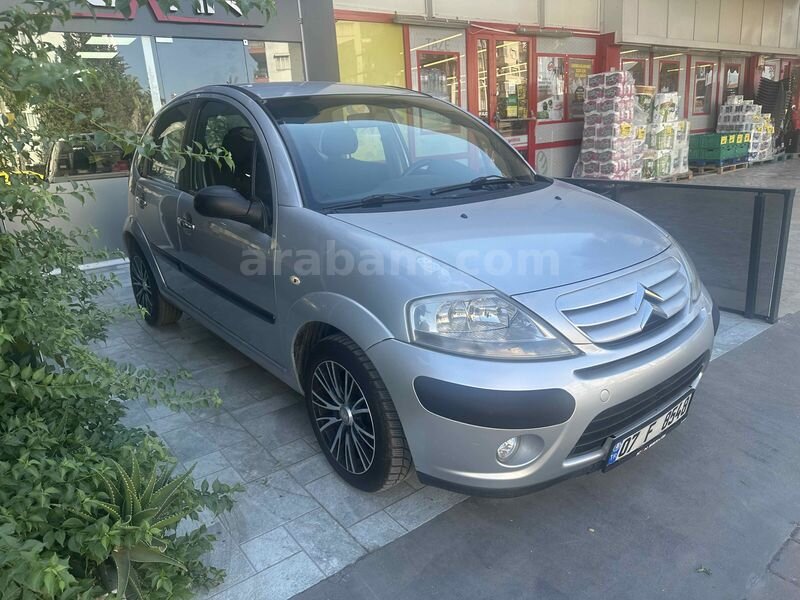 EMSALİ OLMIYACAK KADAR TEMİZ VE BAKIMLI CİTROEN C3 1.4 HDİXFURİO 7