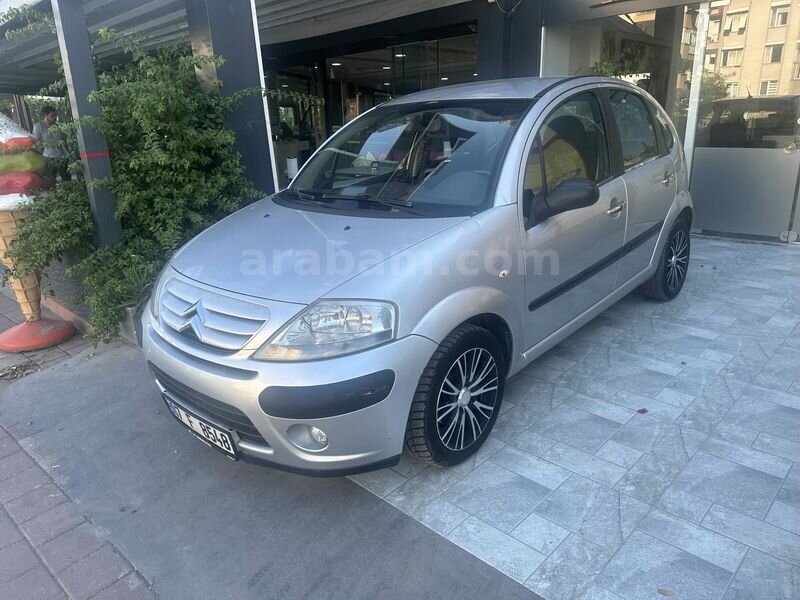 EMSALİ OLMIYACAK KADAR TEMİZ VE BAKIMLI CİTROEN C3 1.4 HDİXFURİO 3