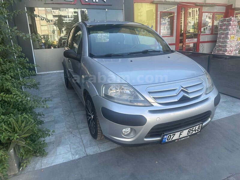 EMSALİ OLMIYACAK KADAR TEMİZ VE BAKIMLI CİTROEN C3 1.4 HDİXFURİO 2