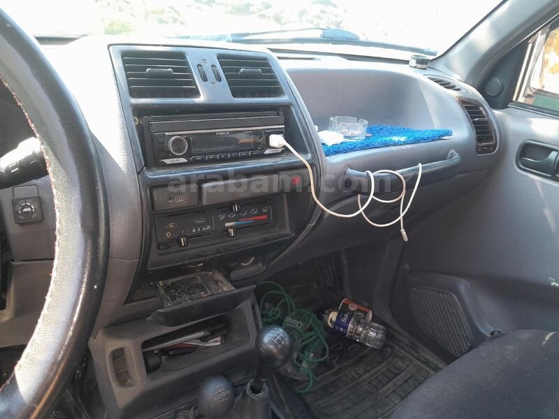 Sahibinden Nissan Terrano 2.4 1997 Model 6