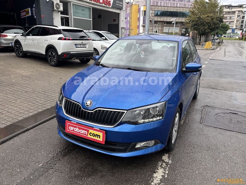 Galeriden Skoda Fabia 1.2 TSI Style 2016 Model İstanbul 36.964 KM Mavi 2