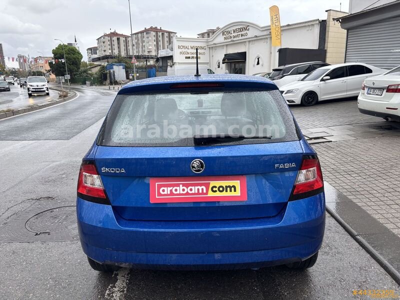 Galeriden Skoda Fabia 1.2 TSI Style 2016 Model İstanbul 36.964 KM Mavi 5