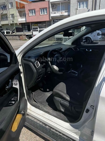 Sahibinden Nissan Qashqai 1.6 dCi Tekna 2014 Model 4