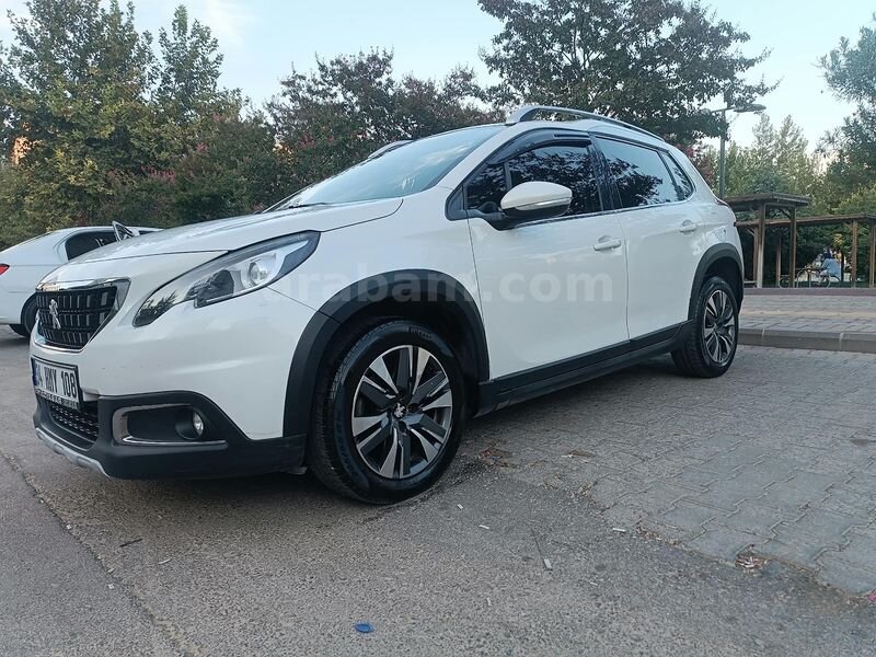 NOKTA BOYA HATA YOK 2019 MODEL 185.000 DE 1.5 HDI ALLURE PAKET PEUGEOT 2008